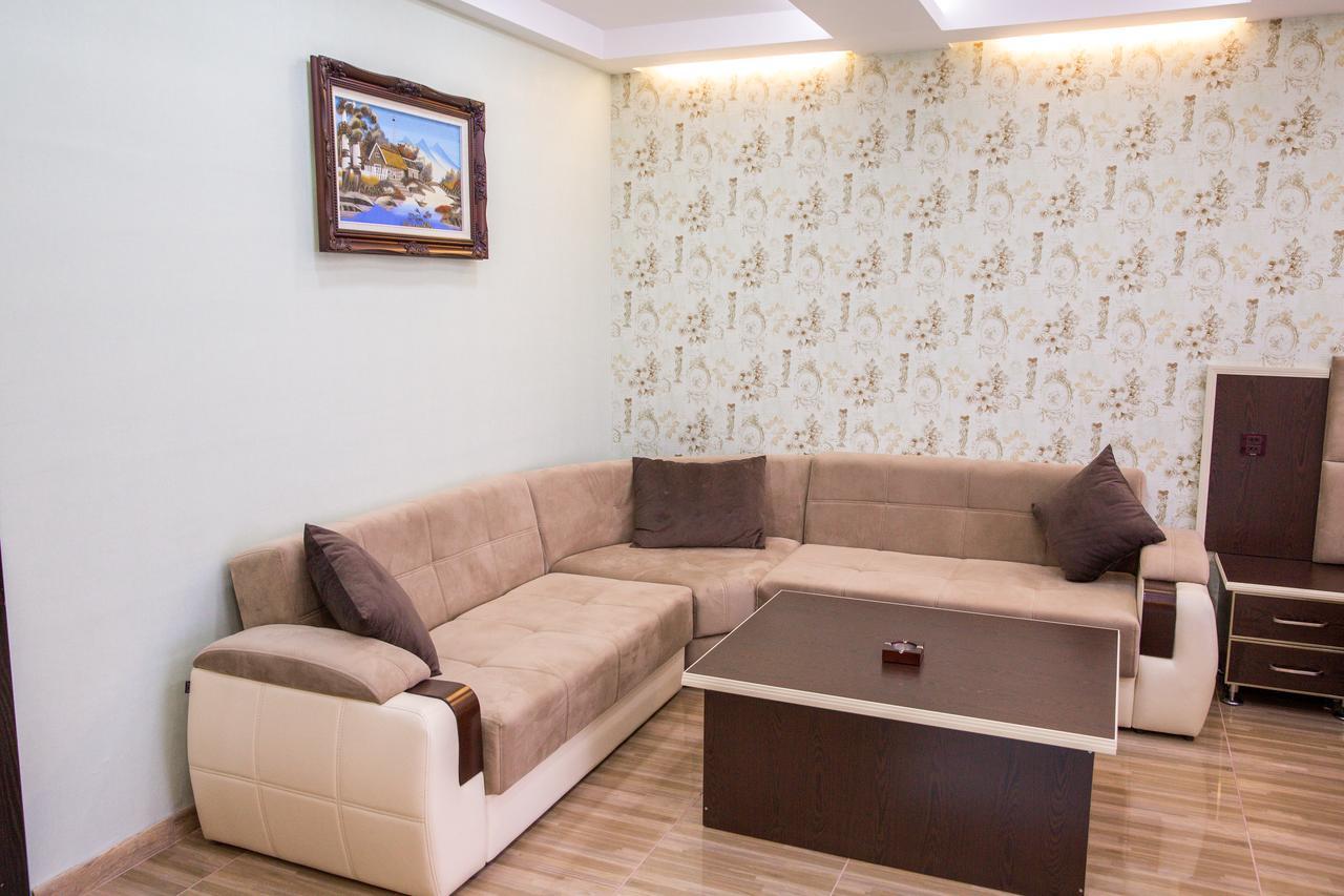 Semeni Hotel & Restaurant Mingachevir Ngoại thất bức ảnh