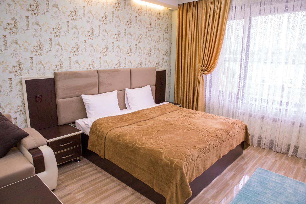 Semeni Hotel & Restaurant Mingachevir Ngoại thất bức ảnh