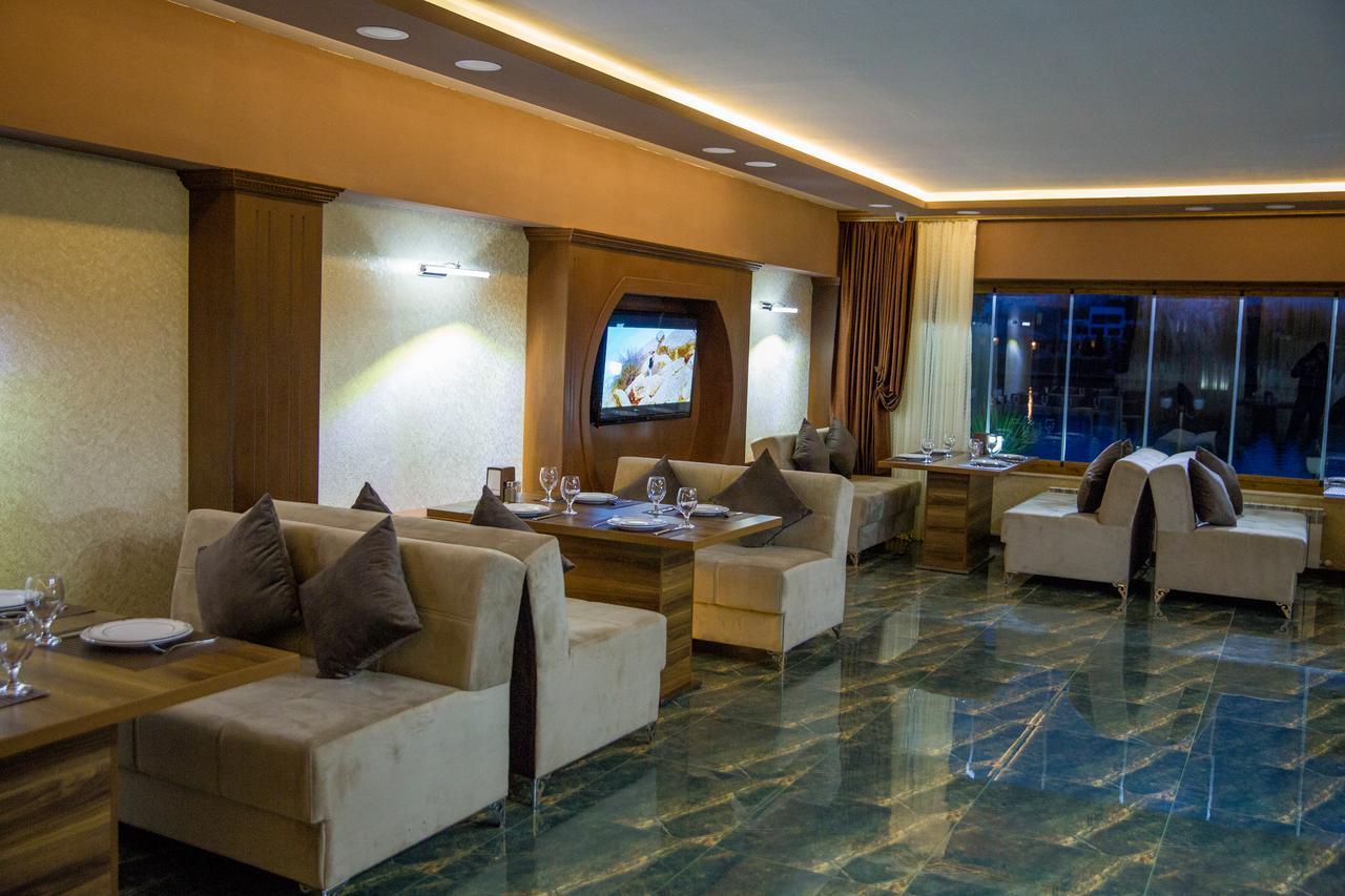 Semeni Hotel & Restaurant Mingachevir Ngoại thất bức ảnh