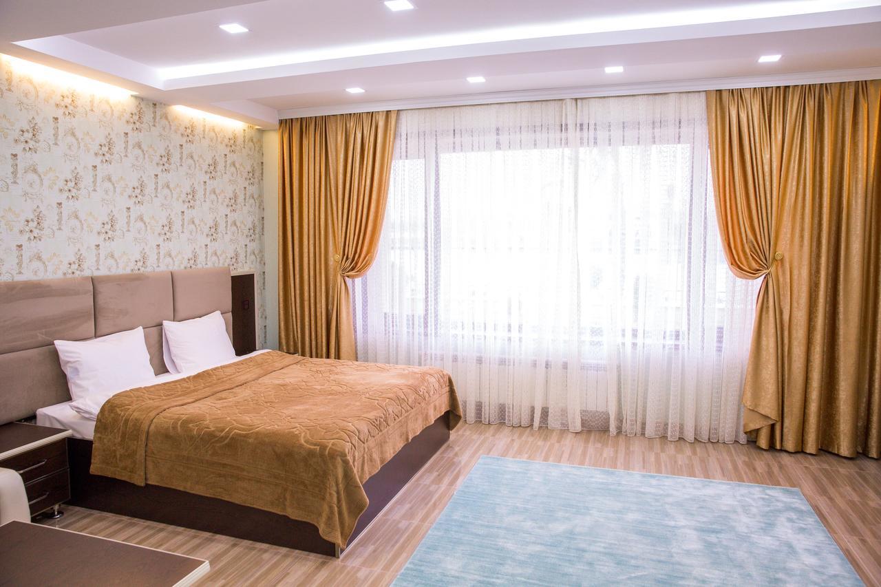 Semeni Hotel & Restaurant Mingachevir Ngoại thất bức ảnh